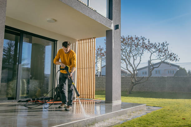 Best Animal Enclosure Cleaning  in Angwin, CA